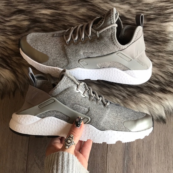 NWT Nike Huarache Run Ultra Silver Grey - Picture 3 of 7